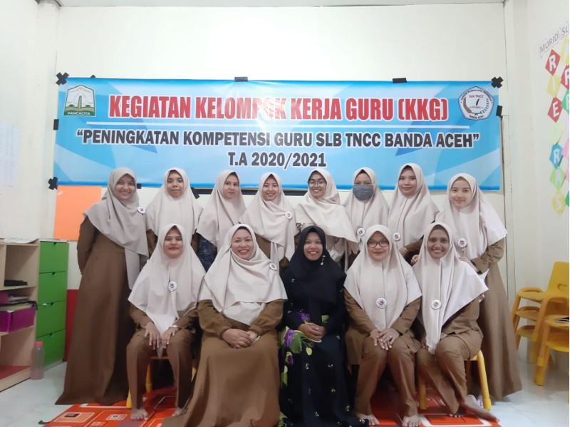 Pelatihan Bahasa Isyarat Nanny SLB TNCC